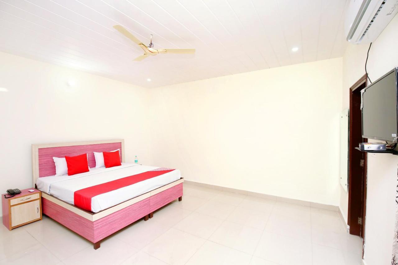 Oyo Flagship Armaan Resort Shāhpur Exterior foto